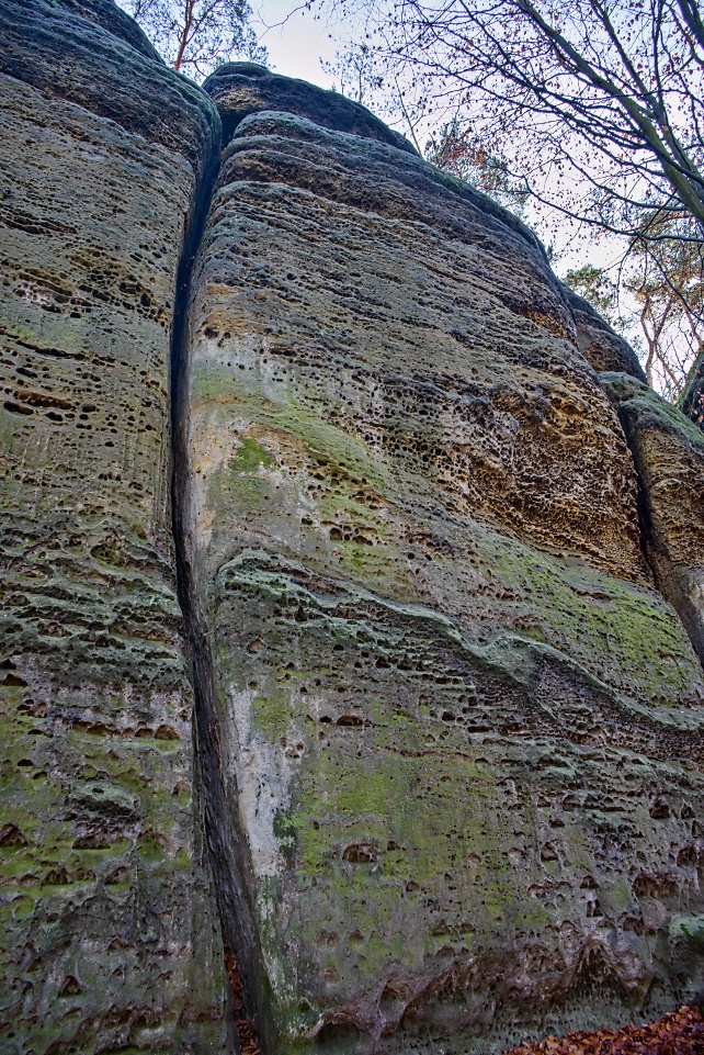 6 Čertova stěna masiv vpravo